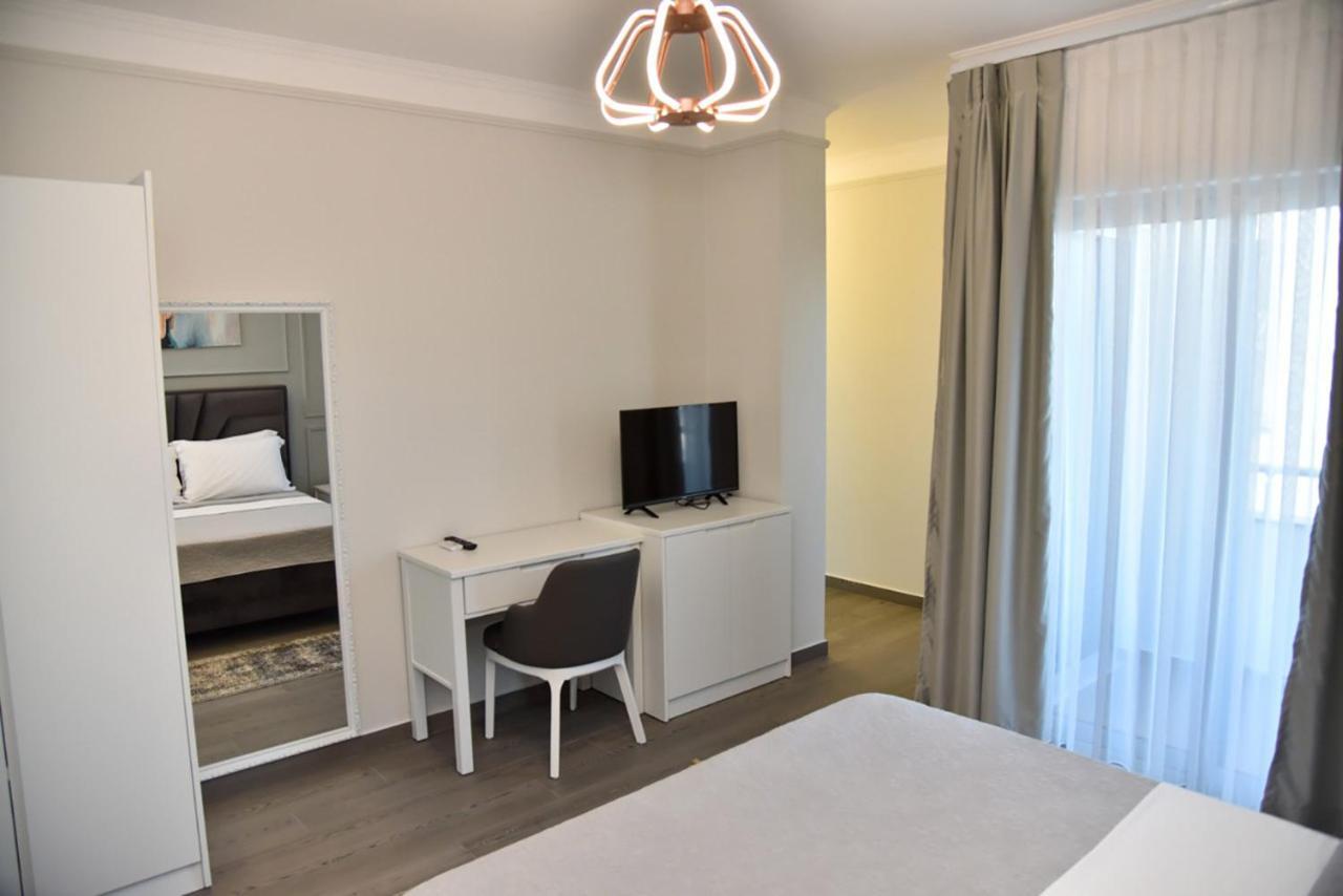 Hotel Imperiale Durrës Buitenkant foto