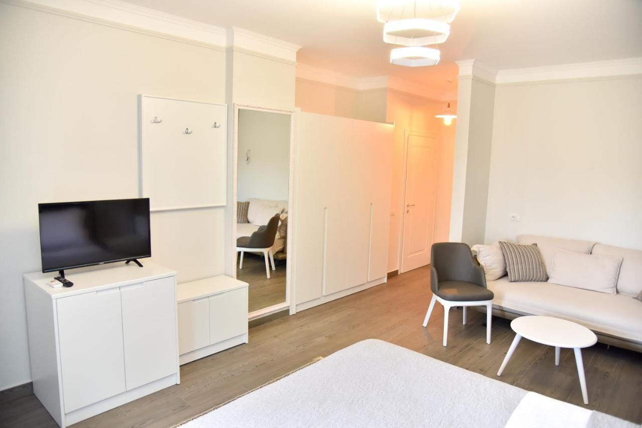 Hotel Imperiale Durrës Buitenkant foto